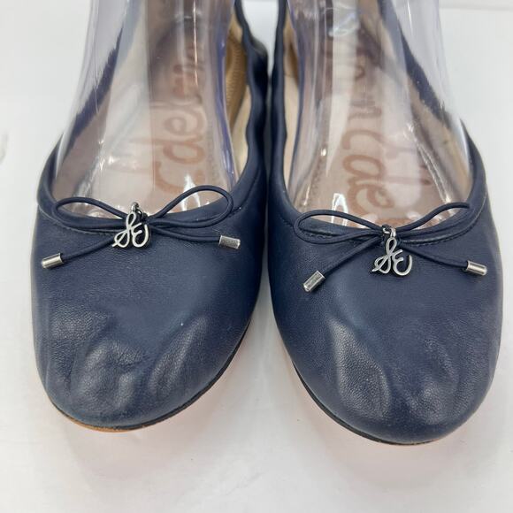 EUC Sam Edelman 8 Felicia Navy Blue Leather Bow Charm Ballet Flats Shoes Elastic - Picture 6 of 11